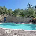 Charming Escape In