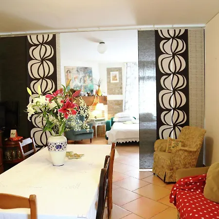 Charming Escape In Apartment *